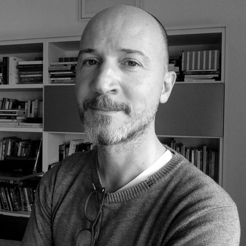 Alberto Trettene è autore vereonese. Ha viaggiato e scritto racconti di viaggio per delle Onlus.