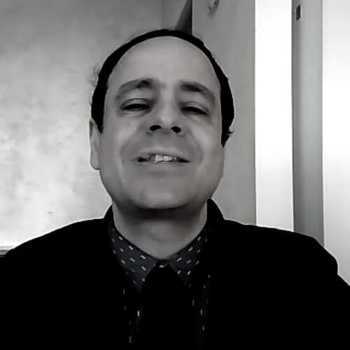 Il Dott. Gabriele Renzetti, nato a Pescara, attualmente Pediatra in libera scelta in provincia di Verona insieme al Professor Angelo Pietrobelli.