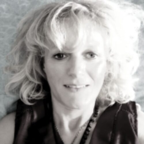 Lulu Leblanche ha una passione per i sogni e la psicologia da più di vent’anni.